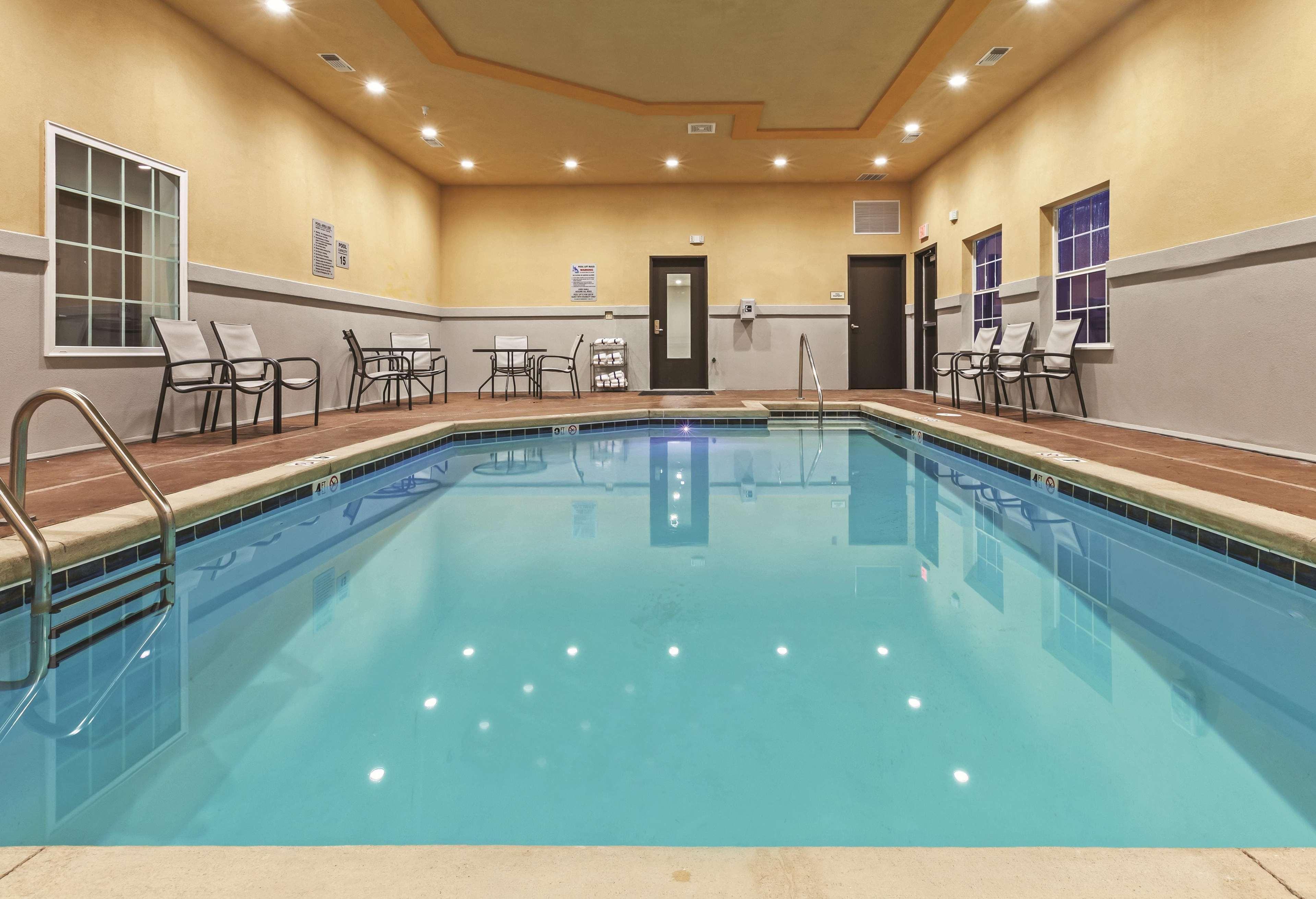 La Quinta By Wyndham Claremore Экстерьер фото