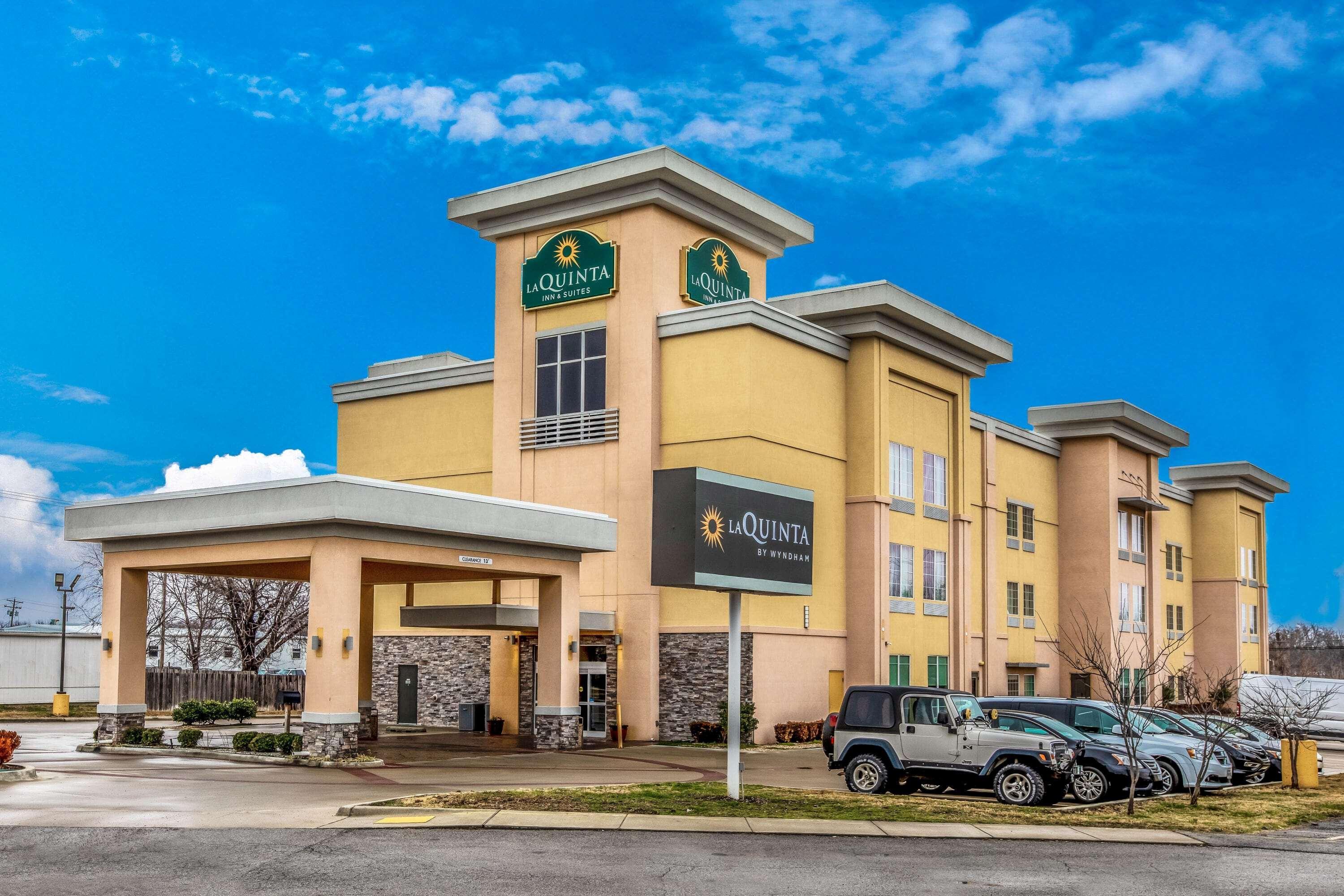 La Quinta By Wyndham Claremore Экстерьер фото